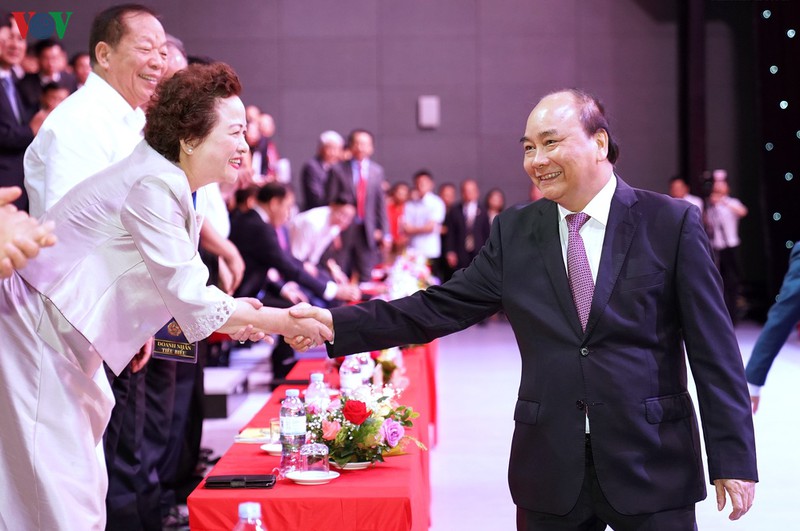 Thủ tướng Nguyễn Xuân Phúc: Doanh nghiệp, doanh nhân đóng góp vào sự thịnh vượng quốc gia